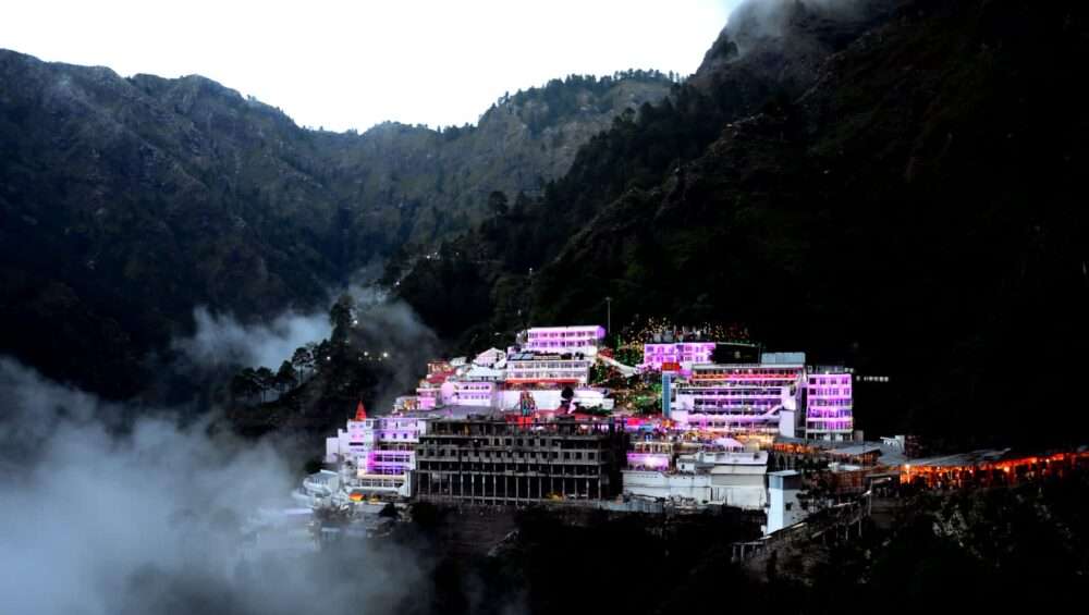 KASHMIR WITH MATA VAISHNODEVI 09 N / 10 D